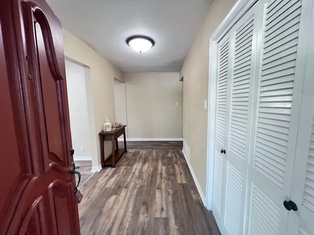 800 Western Hills Drive Sherman TX 75092