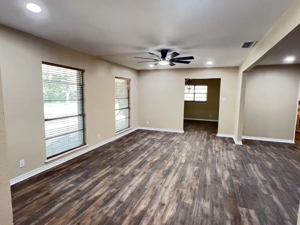 800 Western Hills Drive Sherman TX 75092