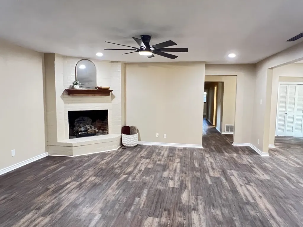 800 Western Hills Drive Sherman TX 75092