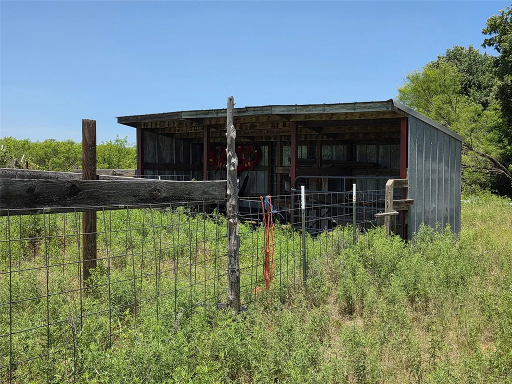 16695 County Road 421 Cross Plains TX 76443