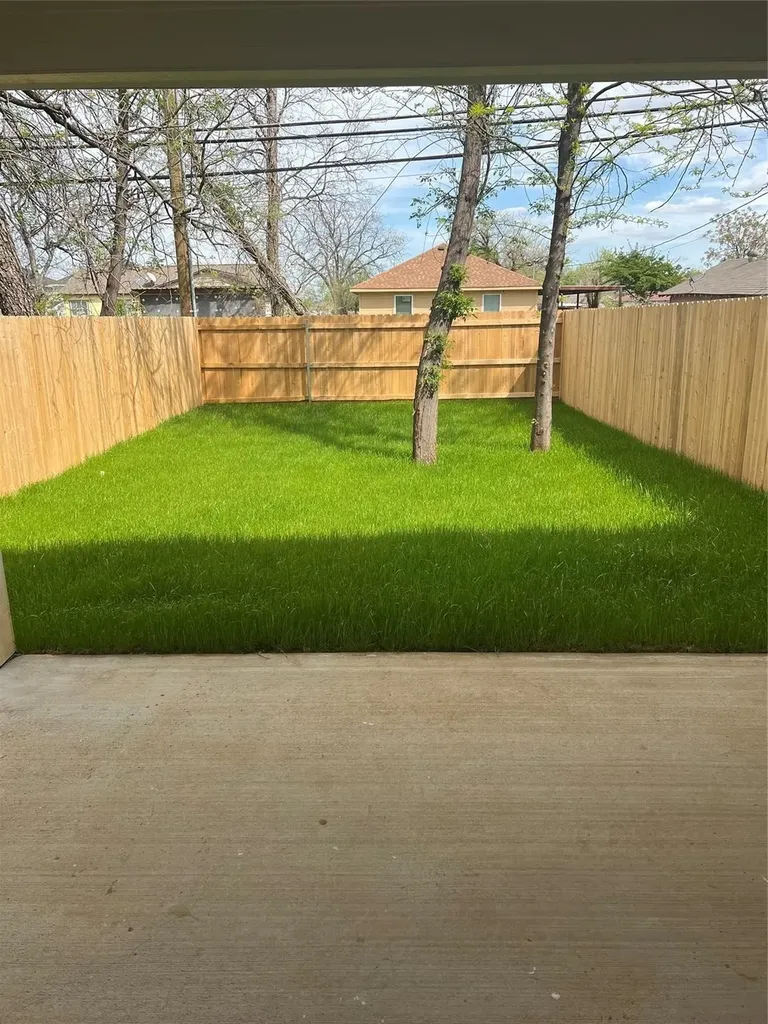 1705 Ash Crescent Street Fort Worth TX 76104