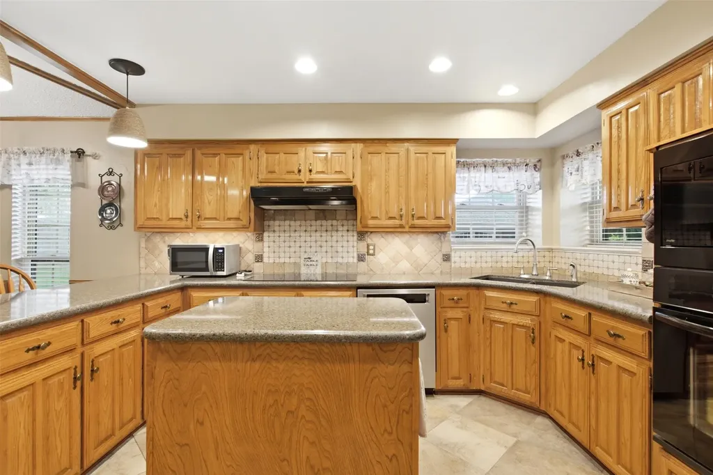 5308 Dixie Circle Sachse TX 75048