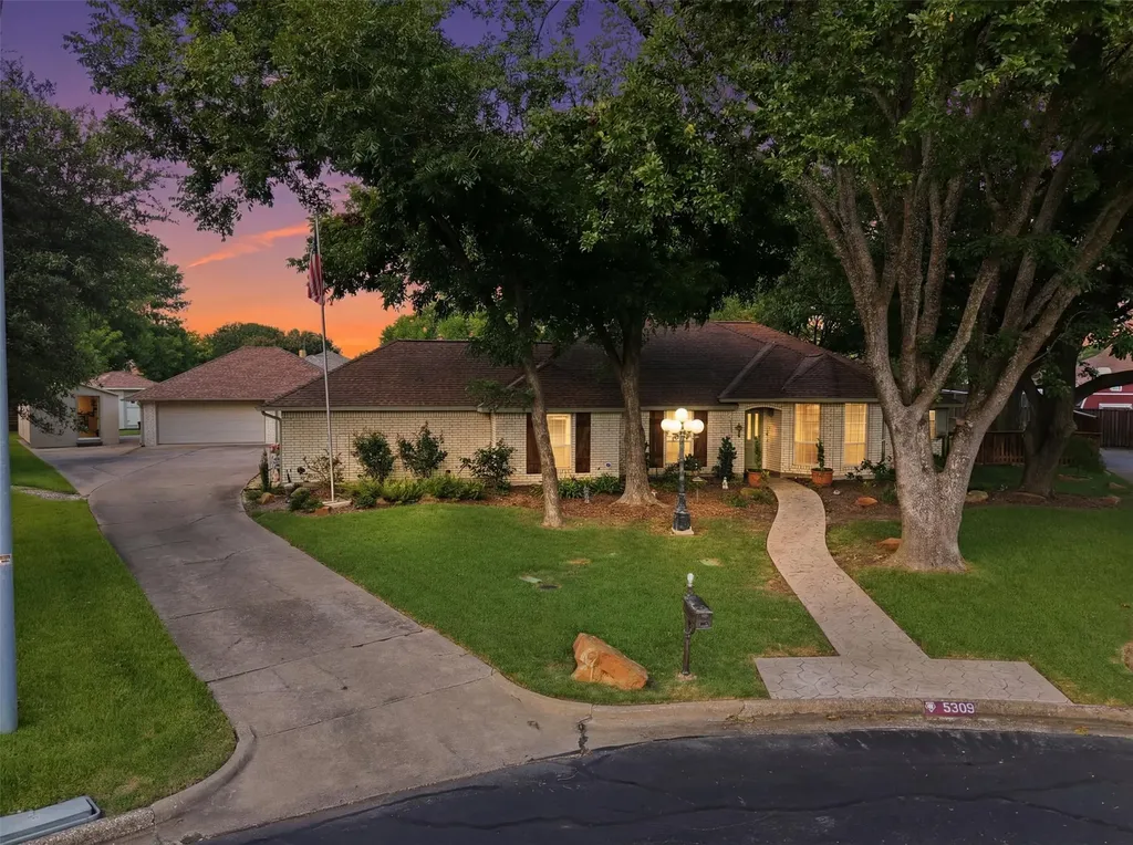5308 Dixie Circle Sachse TX 75048