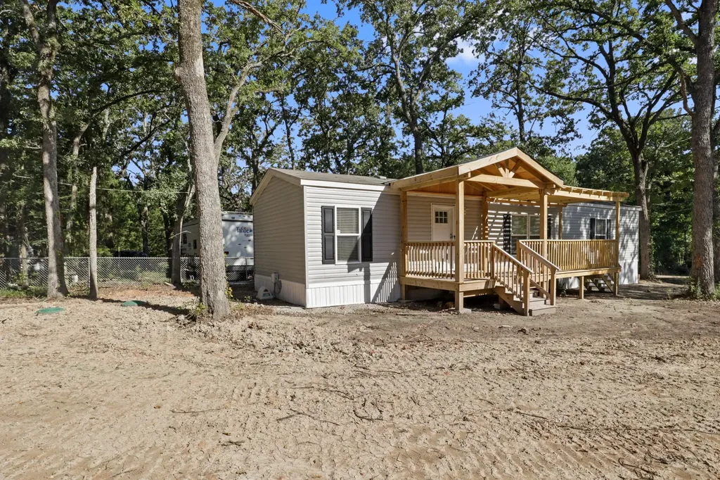 111 Kathy Circle Mabank TX 75156