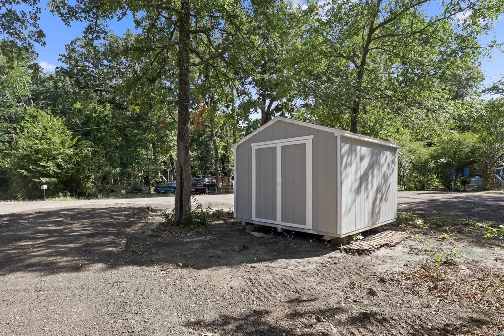 111 Kathy Circle Mabank TX 75156