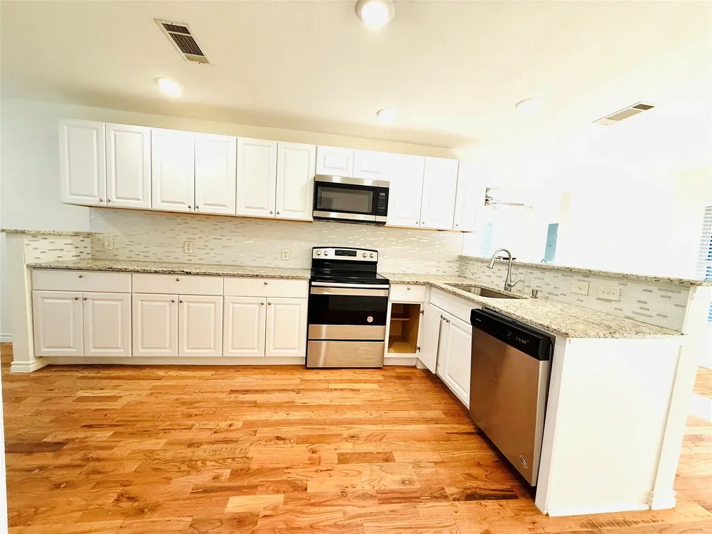 632 Peggs Street Desoto TX 75115