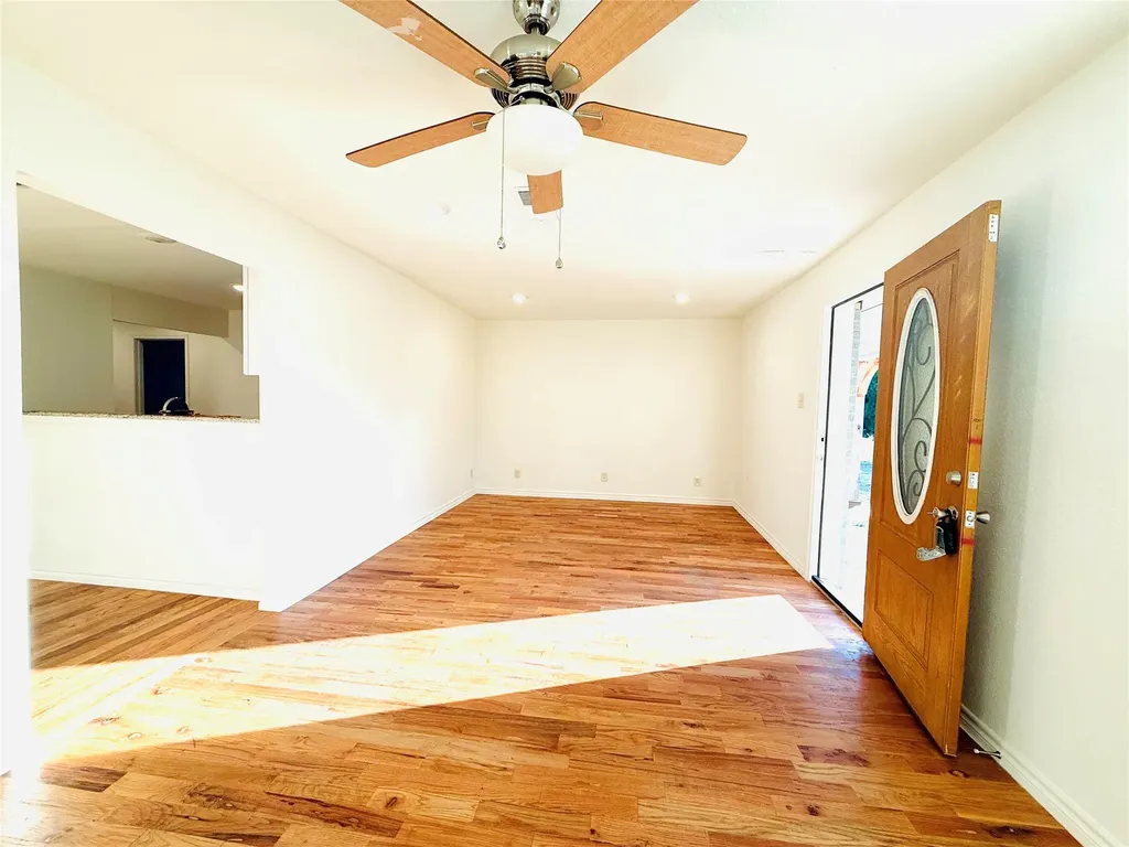 632 Peggs Street Desoto TX 75115