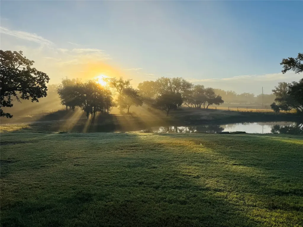800 Private Road 1485 Hico TX 76457