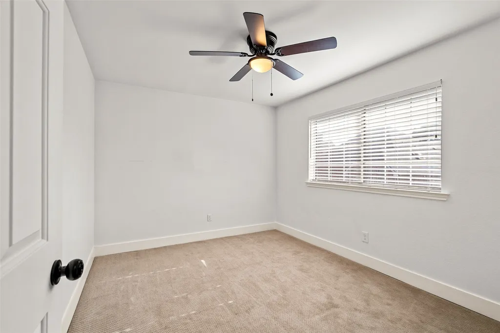 381 Arbor Lane Euless TX 76039