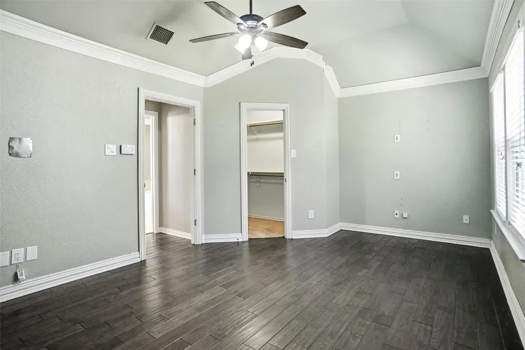 6813 Parkwood Drive North Richland Hills TX 76182
