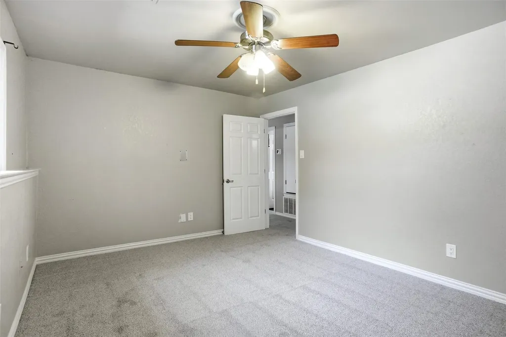 6813 Parkwood Drive North Richland Hills TX 76182