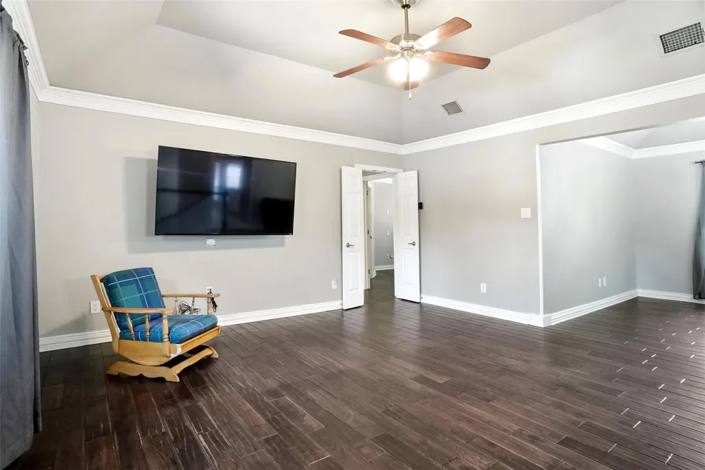 6813 Parkwood Drive North Richland Hills TX 76182