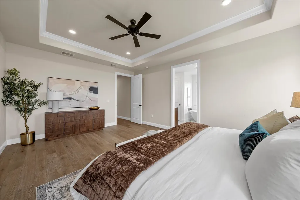 1025 Galaxy Woodway TX 76712