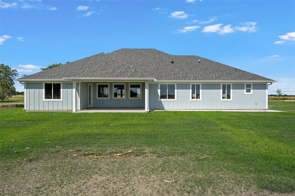 1025 Galaxy Woodway TX 76712