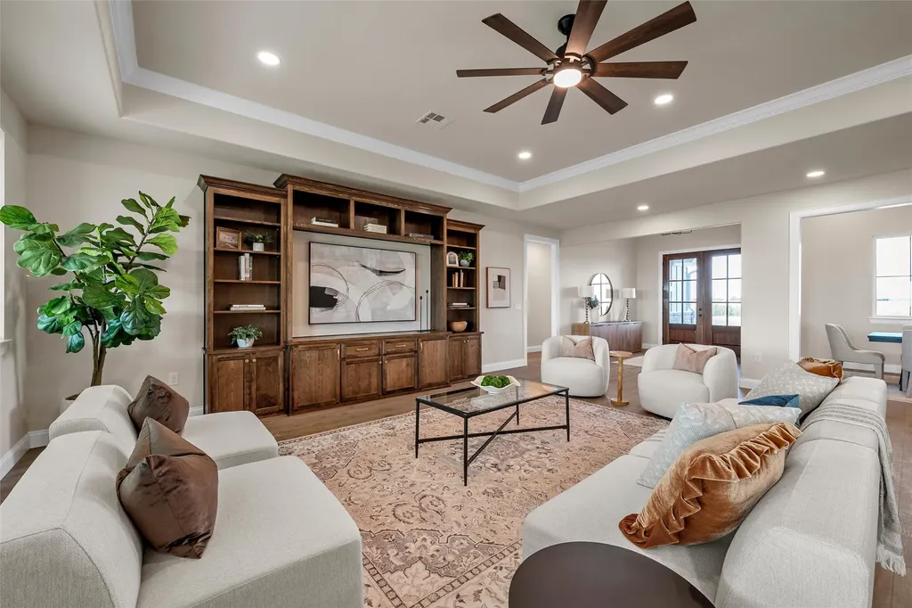 1025 Galaxy Woodway TX 76712