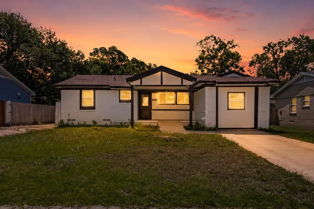 1706 Summit Street Mesquite TX 75149
