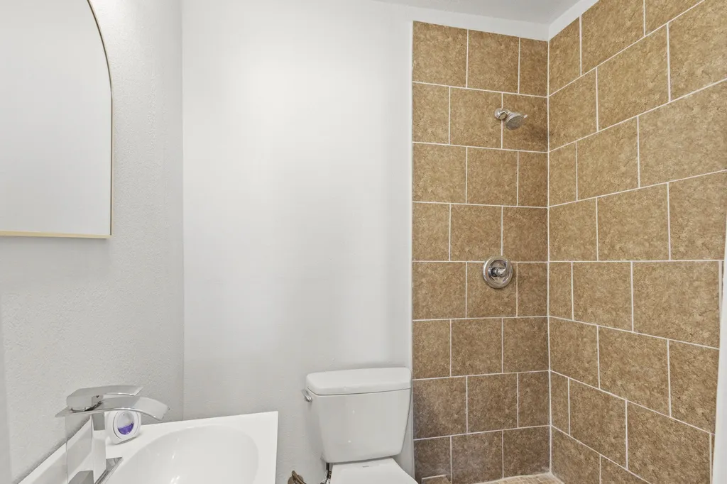 1706 Summit Street Mesquite TX 75149