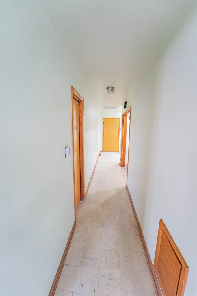 514 W Walker Street Breckenridge TX 76424