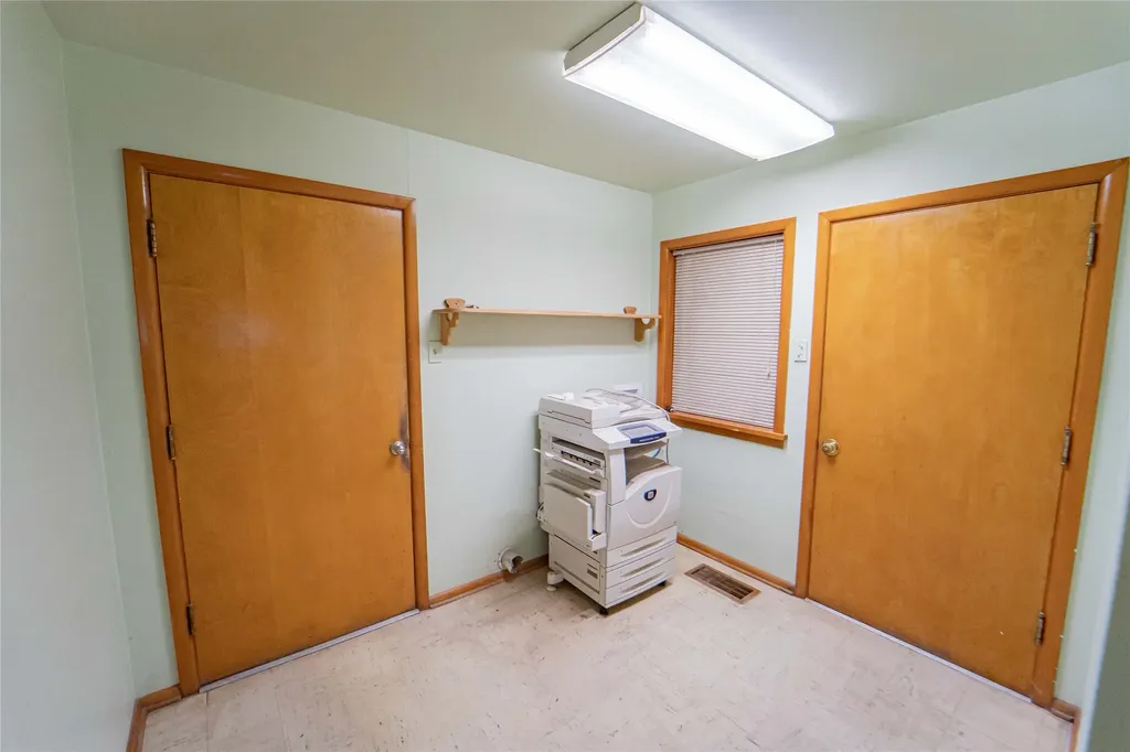 514 W Walker Street Breckenridge TX 76424