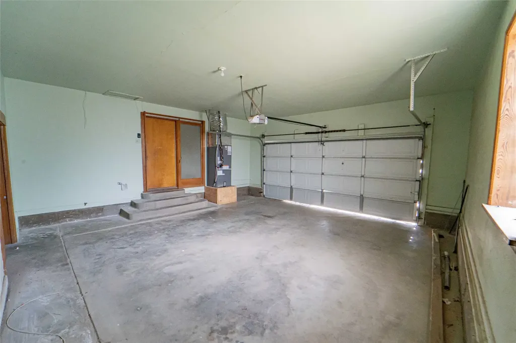 514 W Walker Street Breckenridge TX 76424