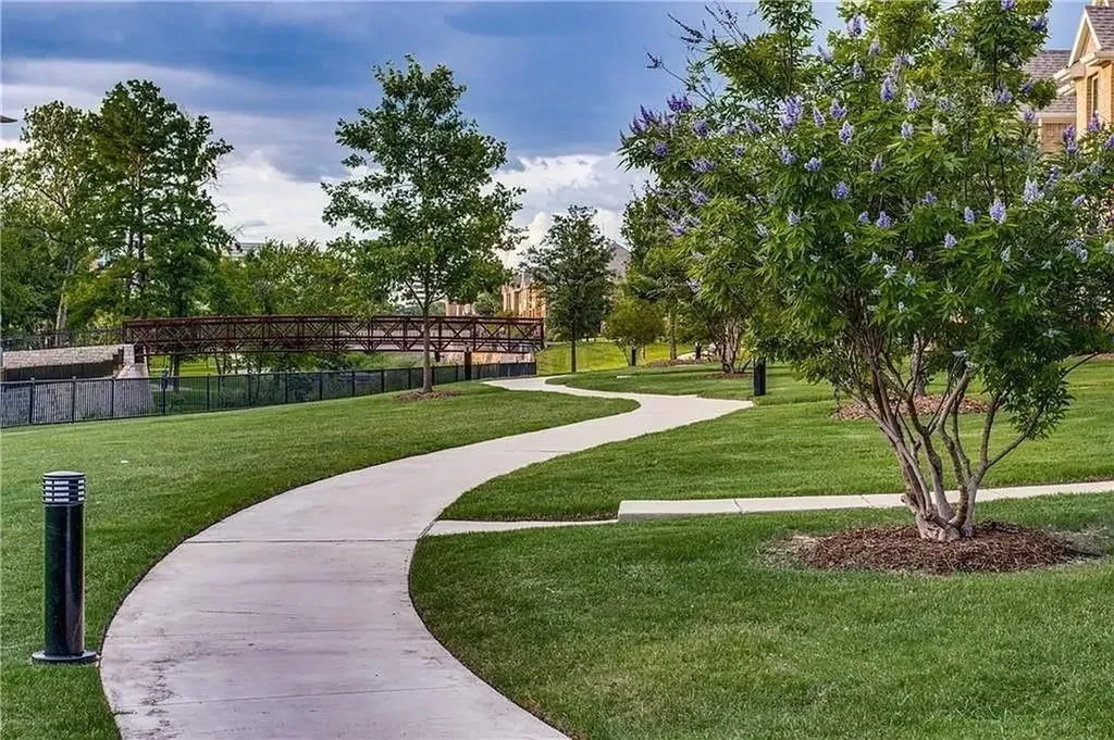 736 S Greenville Avenue Richardson TX 75081
