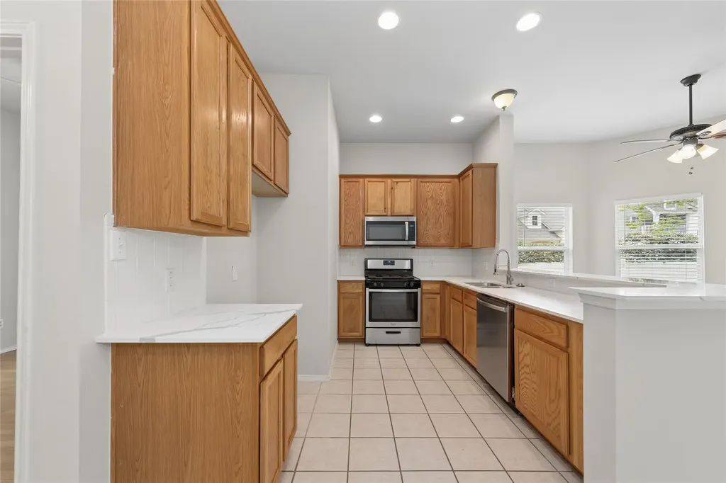 1605 Spanish Moss Way Savannah TX 76227