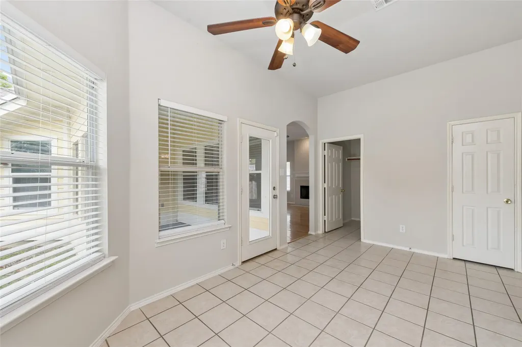 1605 Spanish Moss Way Savannah TX 76227