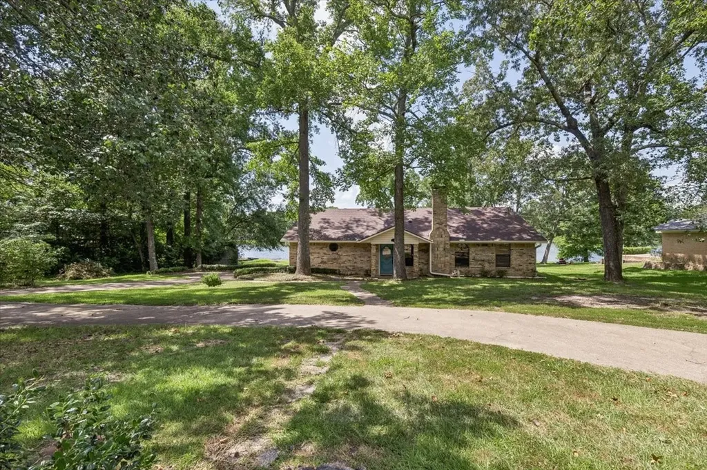 1160 County Road 2425 Mineola TX 75773