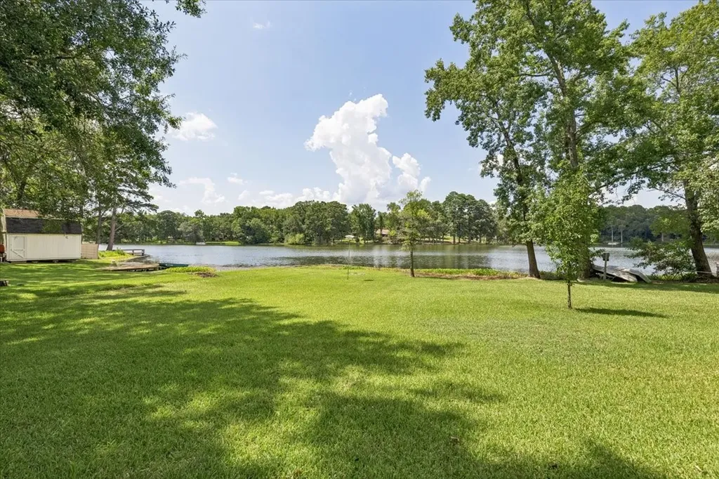 1160 County Road 2425 Mineola TX 75773