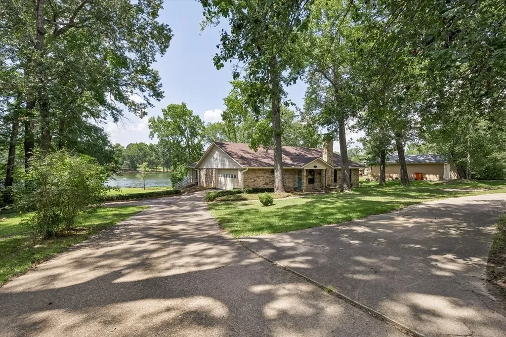 1160 County Road 2425 Mineola TX 75773