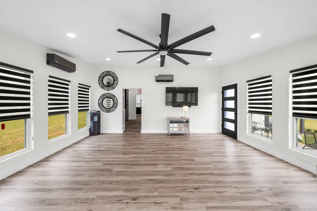248 Private Road 6420 Alba TX 75410