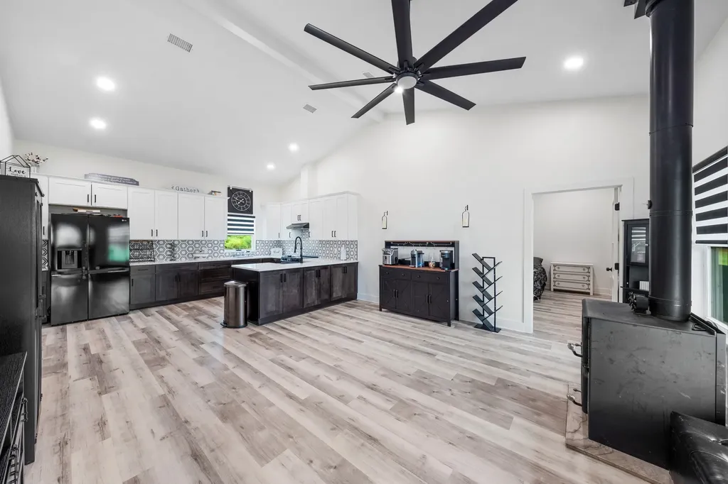 248 Private Road 6420 Alba TX 75410