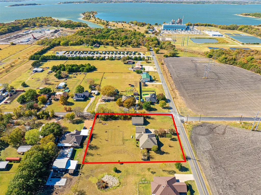 14184 County Road 489 Nevada TX 75173