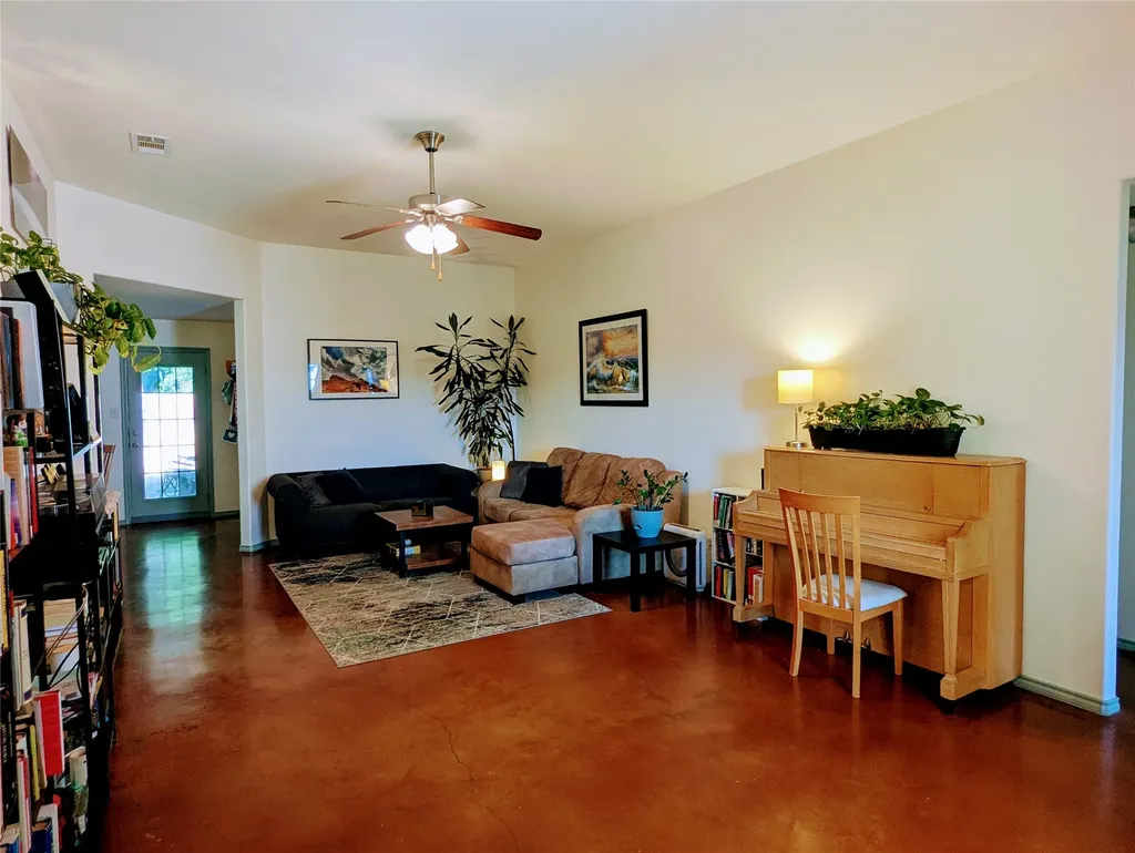 3011 Cricket Drive Bellmead TX 76705