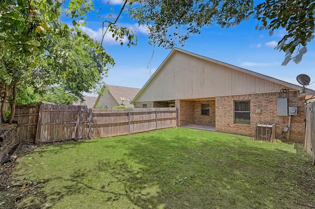 3124 Cherry Lane Fort Worth TX 76116