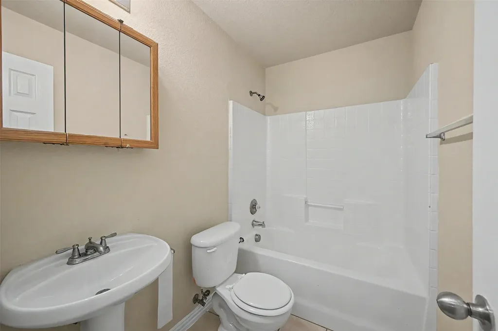 3124 Cherry Lane Fort Worth TX 76116