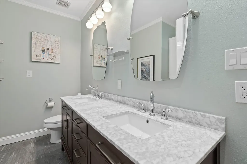 5609 Lindell Avenue Dallas TX 75206
