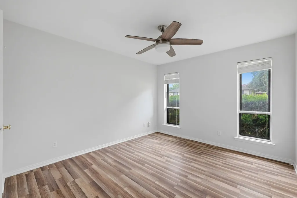 6908 Heatherknoll Drive Dallas TX 75248