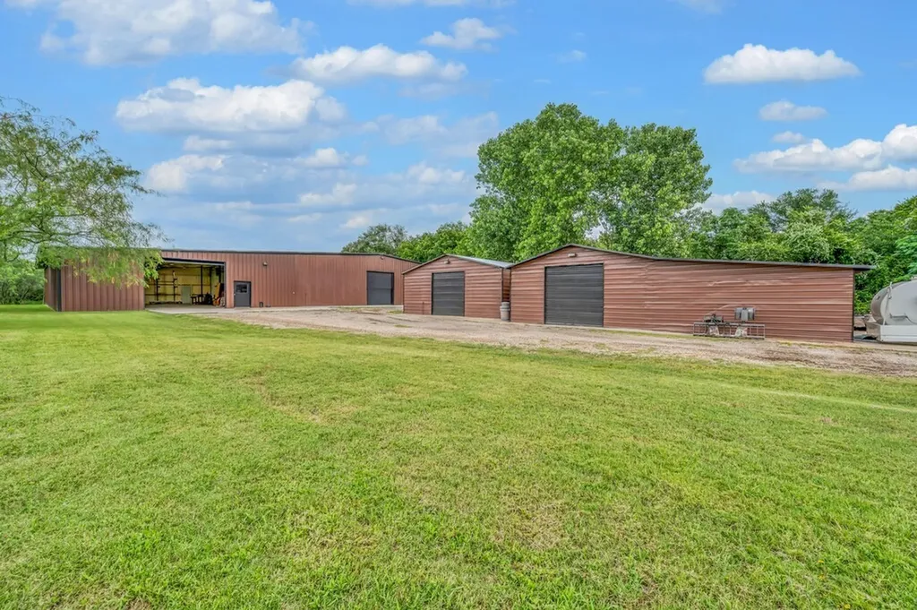 5004 Gholson Road Waco TX 76705