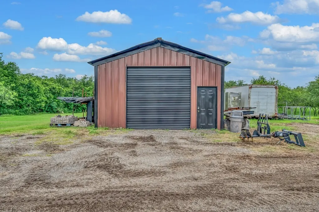 5004 Gholson Road Waco TX 76705