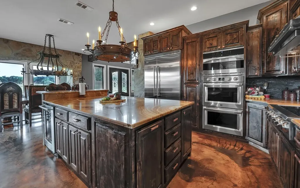 5004 Gholson Road Waco TX 76705