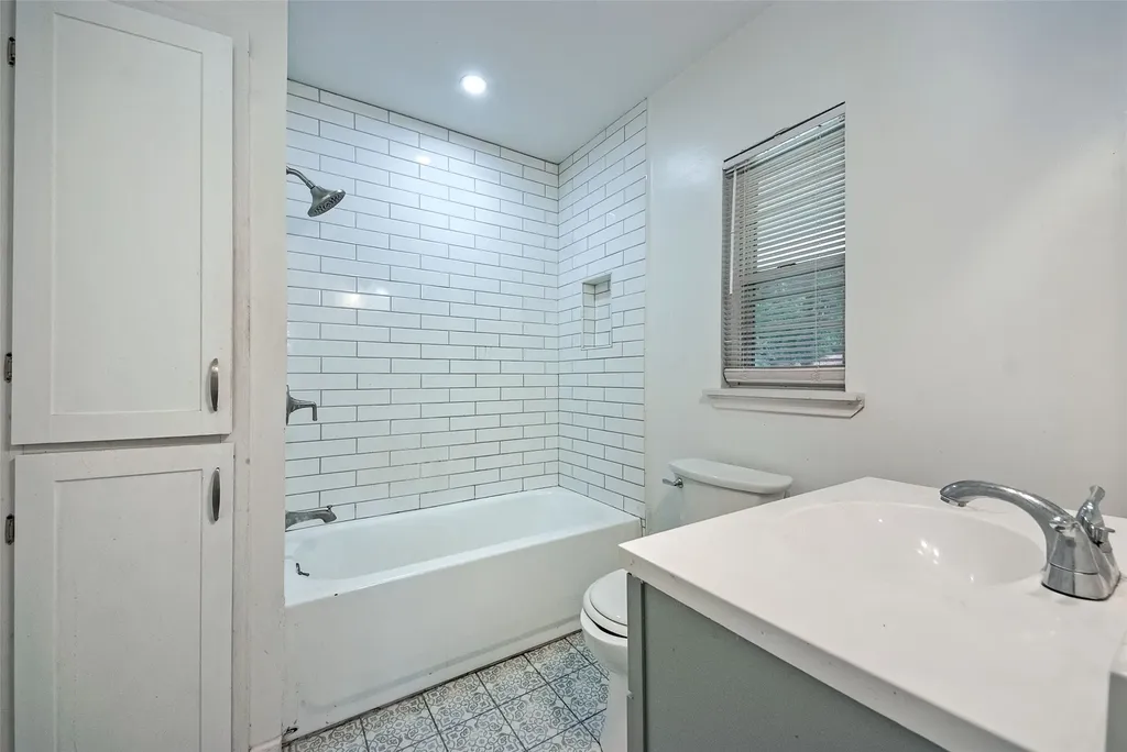 11005 Tascosa Street Dallas TX 75228