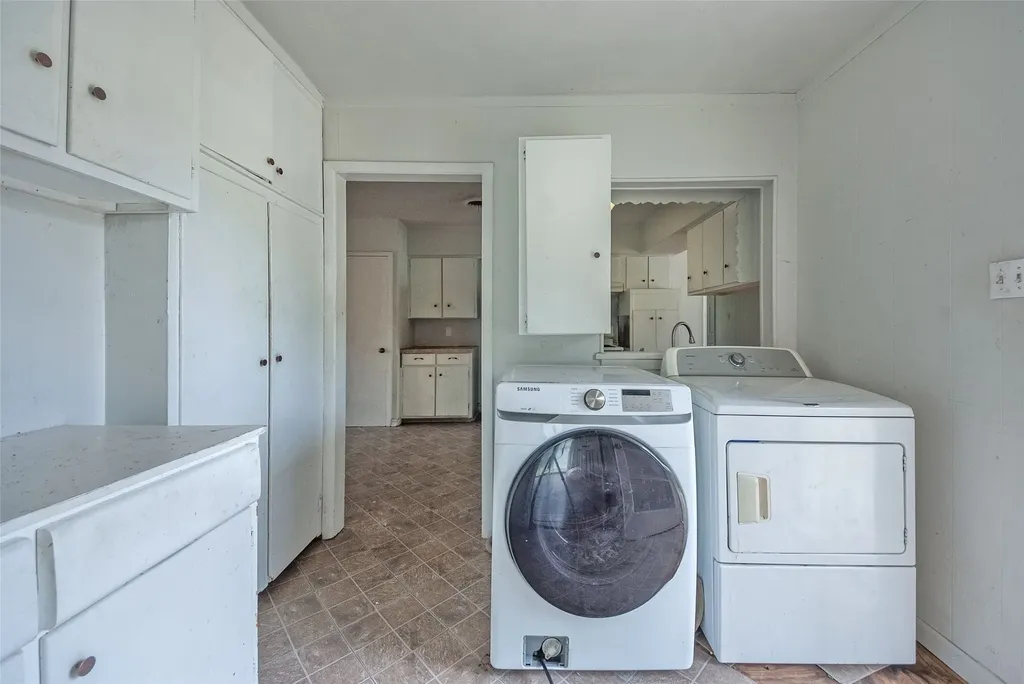 11005 Tascosa Street Dallas TX 75228