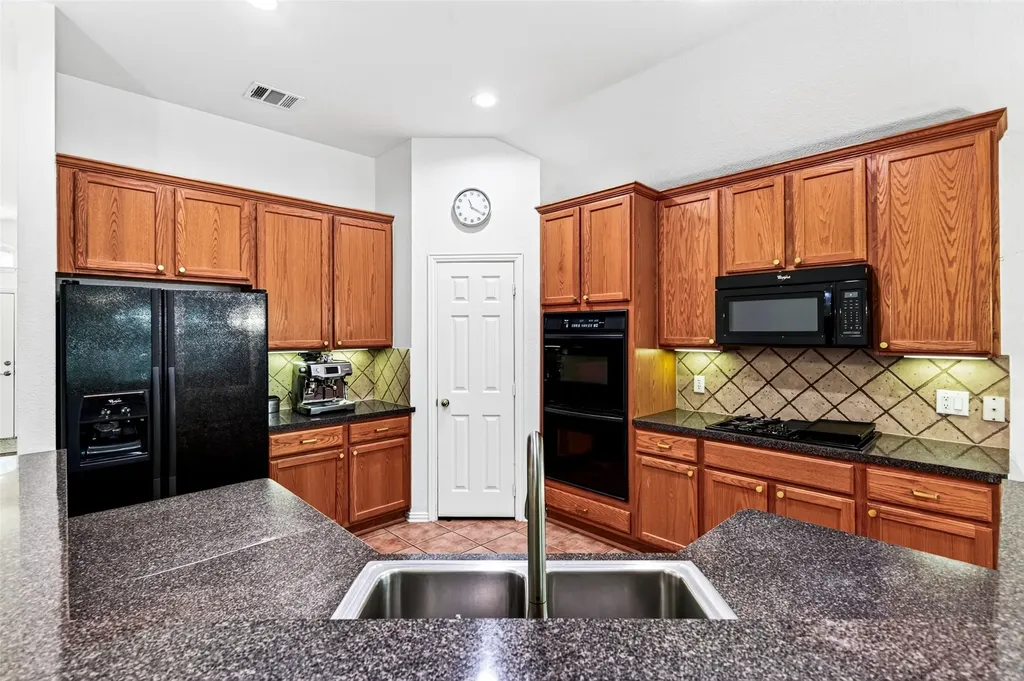 2812 Misty Ridge Lane Rockwall TX 75032