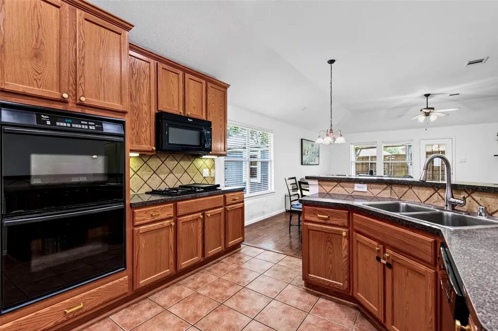 2812 Misty Ridge Lane Rockwall TX 75032