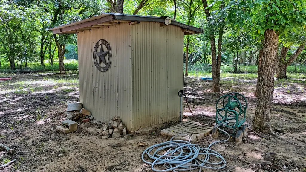 523 Billy Road Bowie TX 76230
