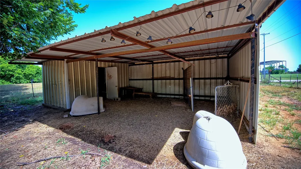 523 Billy Road Bowie TX 76230