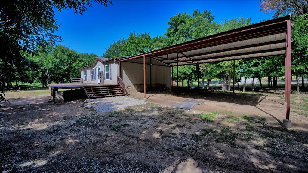 523 Billy Road Bowie TX 76230