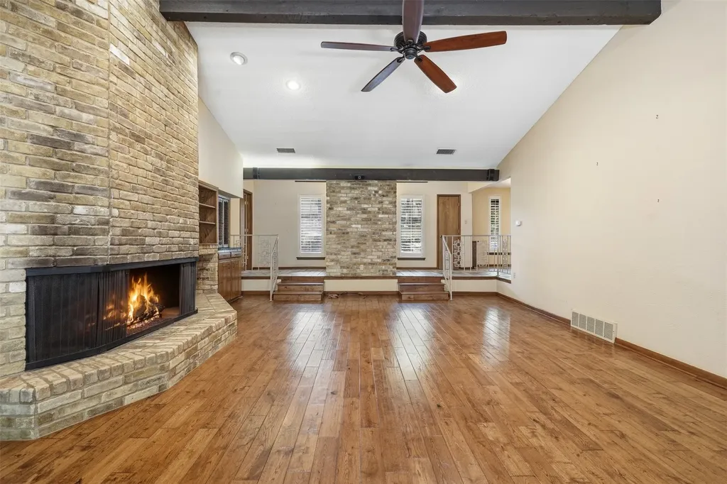 1807 Mossy Oak Street Arlington TX 76012