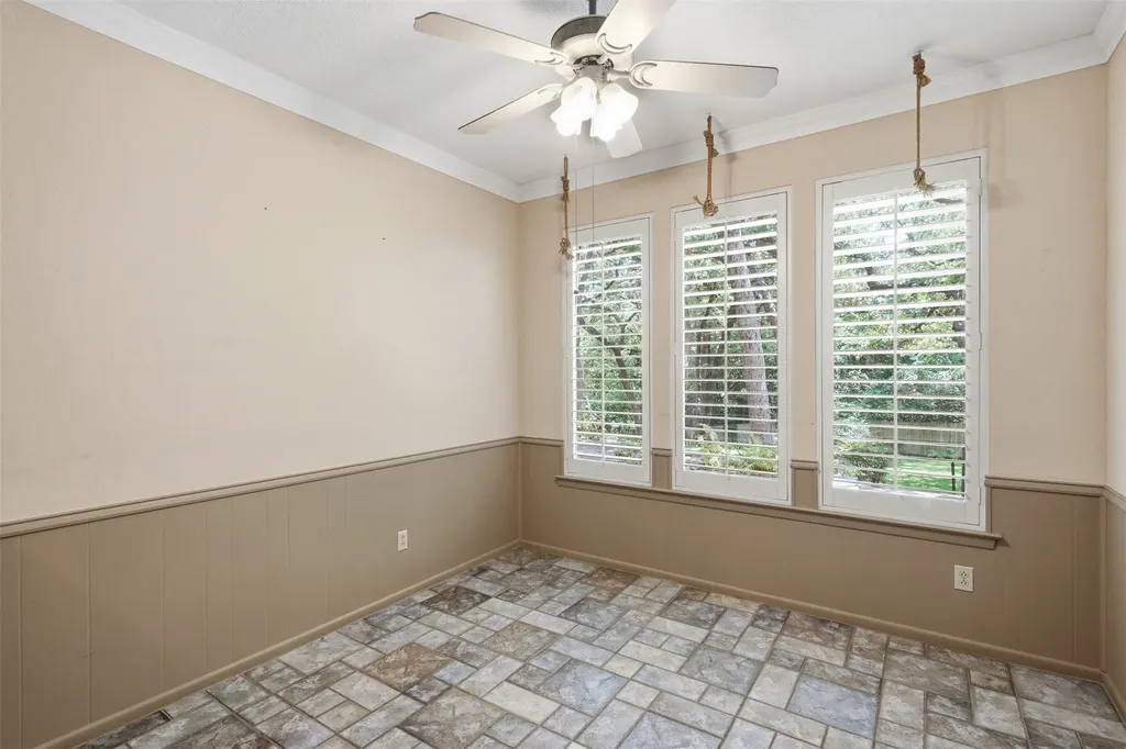 1807 Mossy Oak Street Arlington TX 76012